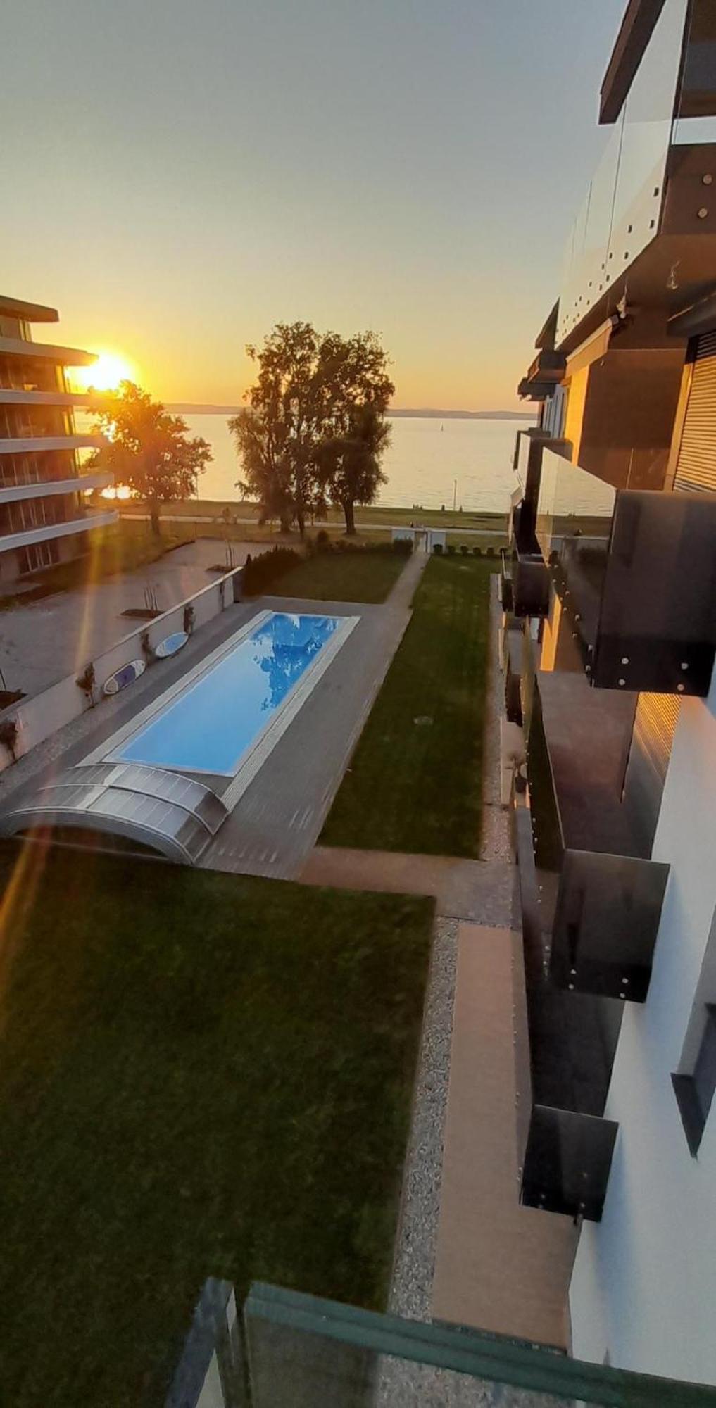 希欧福克Sol Balaton公寓 外观 照片